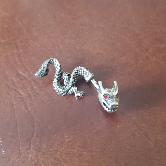 Dragon 🐉 belly ring ! - Picture 3 of 8